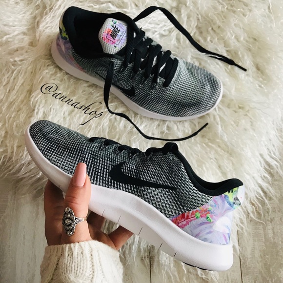 nike flex floral